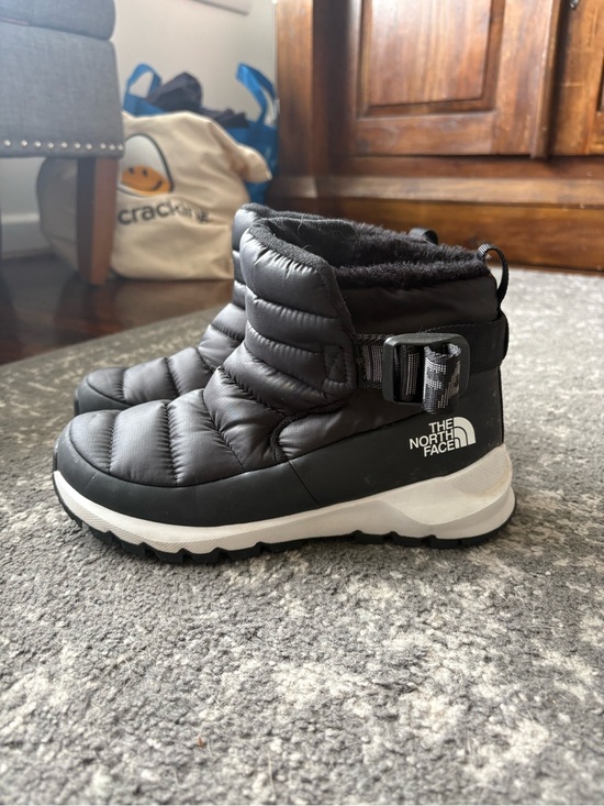 The North Face Shoes - The North Face Black Winter Quilted Ankle Boots